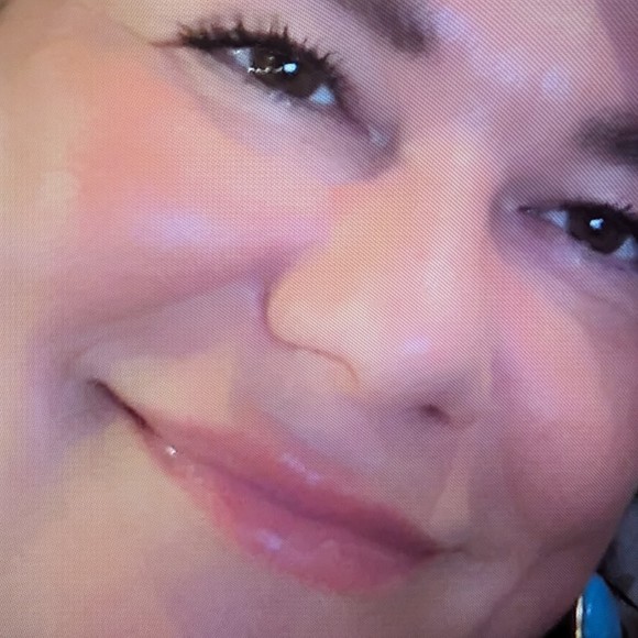 Meet your Posher, Michelle - Picture 1 of 1